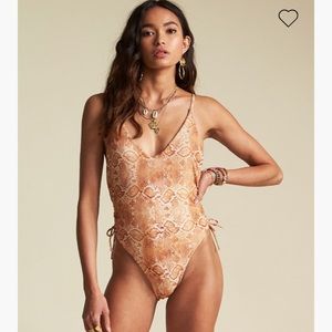 Sincerely Jules x Billabong Over the Sun